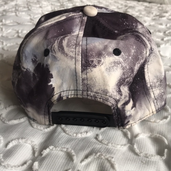 LA baseball cap - Picture 3 of 3